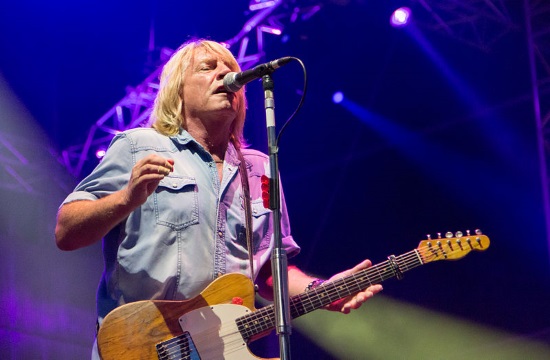 Tornos News Rock Band Status Quos Guitarist Rick Parfitt Dies At 68 