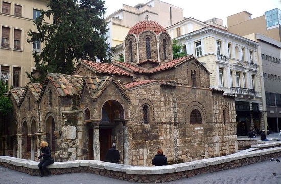 The Byzantine churches of Athens shine during Holy Week and Easter