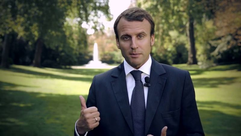 French President expresses solidarity with Greece and Cyprus in Facebook