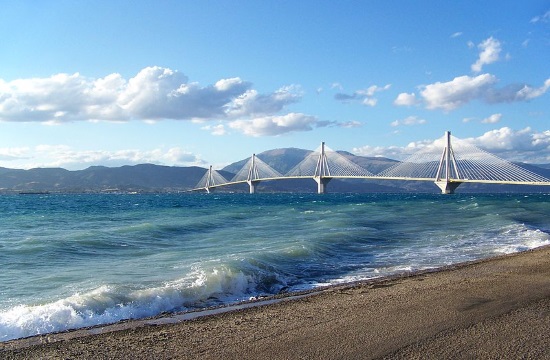 Greek photographer’s image of Rio-Antirio bridge wins international prize