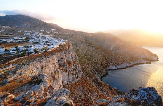 Conde Nast Traveler: Folegandros can replace Santorini