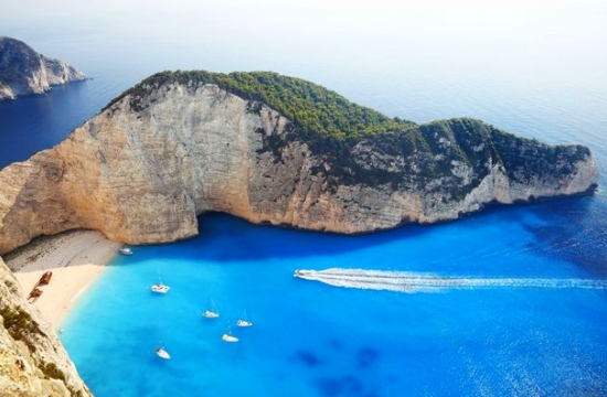 Greece’s Blue Flag beaches among top-3 in the world