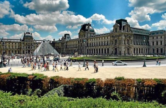 French tourism slumps in wake of terrorist attacks