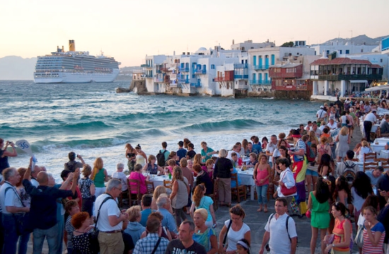 Media: Greek island of Mykonos ready to party like it's 2019 after shaking off pandemic