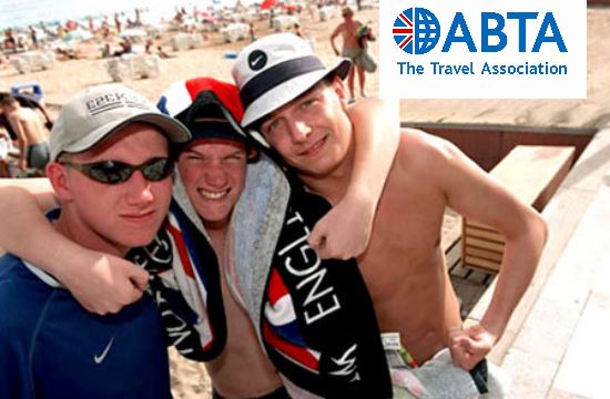 ABTA: Πρωτοβουλία για να μειωθούν οι απαιτήσεις Βρετανών τουριστών λόγω ασθένειας