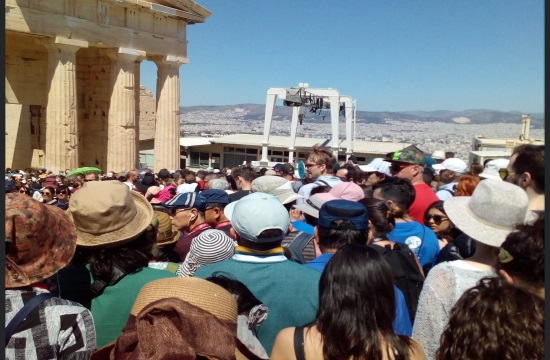 Tornos News | Ακρόπολη και συνωστισμός- πρόταση για μια δεύτερη έξοδο