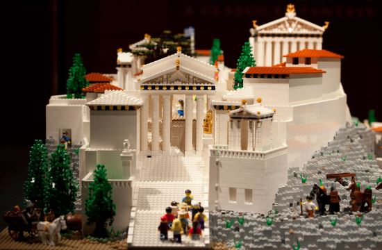 Η Ακρόπολη φτιαγμένη από Lego - προσέλκυσε 100.000 επισκέπτες σε μουσείο της Αυστραλίας (φωτο)