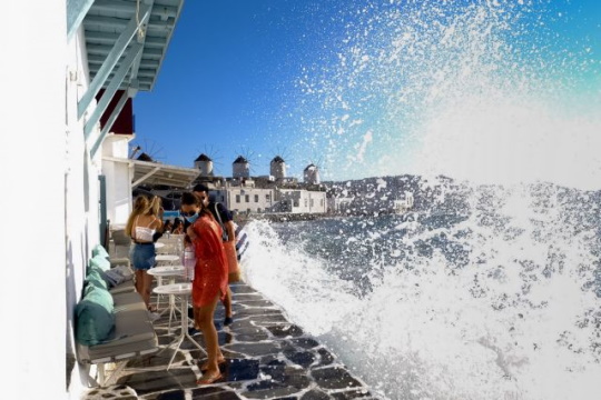 Ανοδικά και ο Οκτώβριος στις αφίξεις σε Δωδεκάνησα και Κυκλάδες | + 20,40% έναντι του 2019