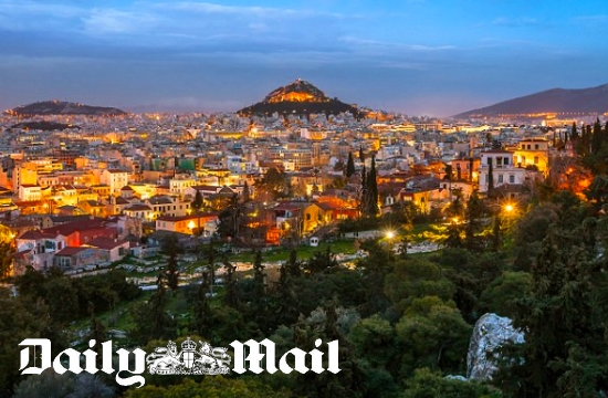 Ύμνος της Daily Mail για την Αθήνα – το μεγαλύτερο υπαίθριο πανεπιστήμιο στον κόσμο