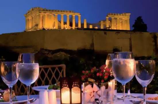 T+L: Η Αθήνα στους 25 top ρομαντικούς προορισμούς για το καλοκαίρι