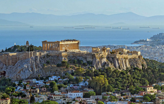 Τουρισμός | Κάμψη στις επιδόσεις των αθηναϊκών ξενοδοχείων τον Ιούλιο - τι δείχνει η σύγκριση με τις ανταγωνίστριες πόλεις