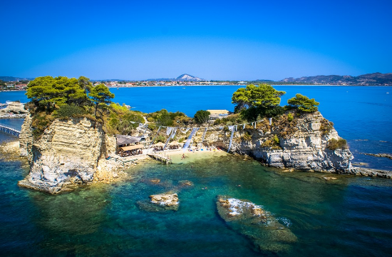 10 εξωτικές παραλίες σε Ελλάδα και Κύπρο