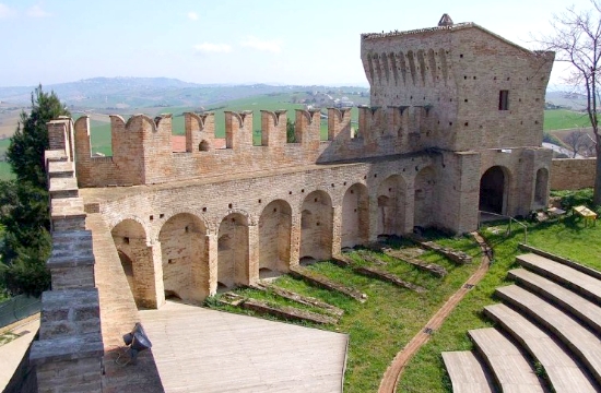 Η Ιταλία... χαρίζει τα κάστρα της- το μεγάλο στοίχημα για τον τουρισμό