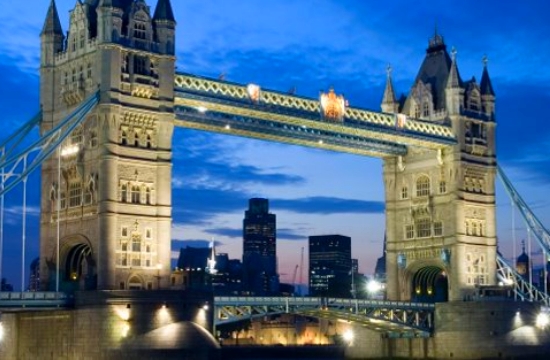 Tower Bridge | 130 χρόνια κλείνει η διάσημη γέφυρα του Λονδίνου