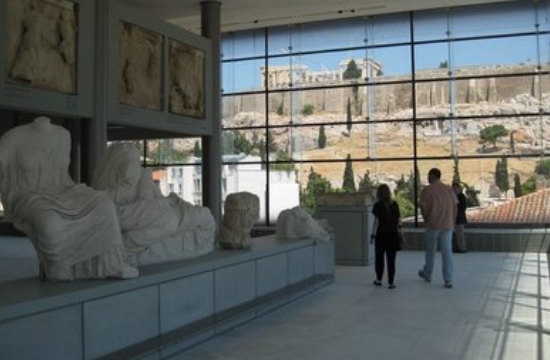 Εκθέματα του Μουσείου Ακρόπολης στο Μουσείο της Σαγκάης