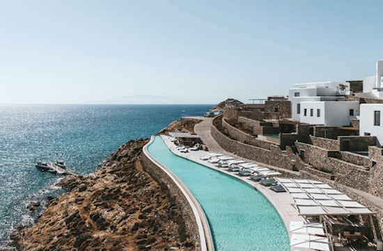 Conde Nast Traveller: Αυτές είναι οι πιο όμορφες πισίνες ξενοδοχείων στον κόσμο – Οι 6 Ελληνικές!