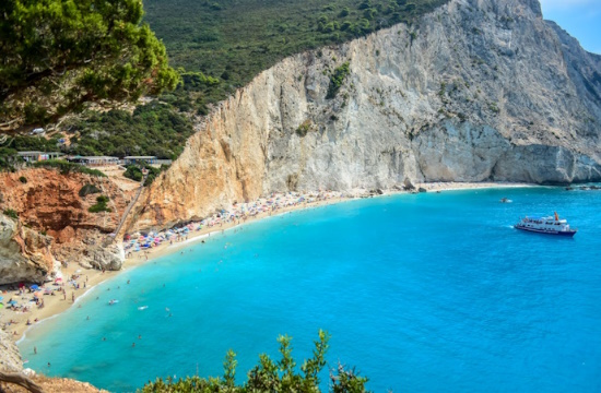 Holidu: 2 Ελληνικές παραλίες στις 10 με τον περισσότερο κόσμο στην Ευρώπη