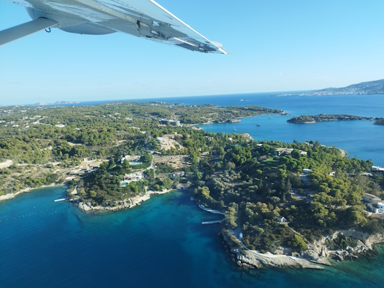 Ερμιόνη: Πρώτη πτήση της Hellenic Seaplanes πάνω από την Πελοποννησιακή Ριβιέρα