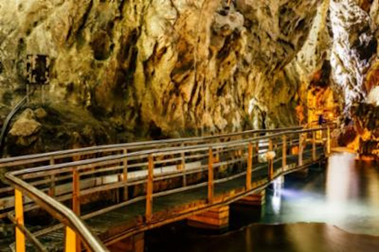 Πάτρα | Ημερίδα: Η Άγνωστη Μυθολογική Παράδοση του τόπου -Σπήλαιο Λιμνών και Ναός της Αρτέμιδος Ημερασίας