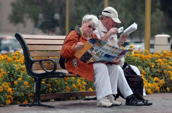 Βρετανικός Τουρισμός | Οι 50 ετών και άνω δεν πτοούνται από την ακρίβεια – Πάνω από 3.000 λίρες ο μέσος προϋπολογισμός διακοπών