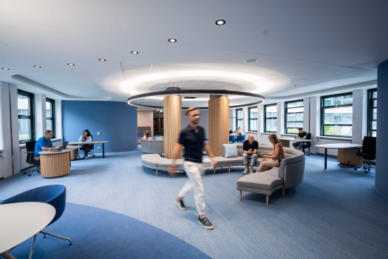 TUI Campus | Άνοιξαν τα νέα κεντρικά γραφεία στη Γερμανία για 2.800 υπαλλήλους