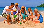 Τουρισμός | 7 στους 10 Αμερικανούς σχεδιάζουν διακοπές το επόμενο 12μηνο- περισσότερα ταξίδια και δαπάνες το 2023