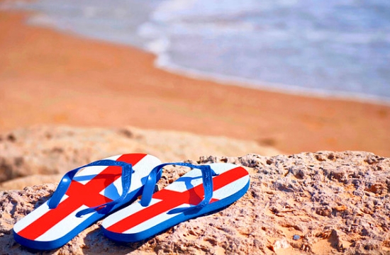 british_tourists_219009341