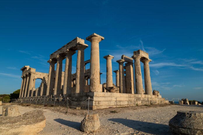 Beautiful,Ruins,Of,The,Ancient,Temple,Of,Aphaia,In,Aegina,
