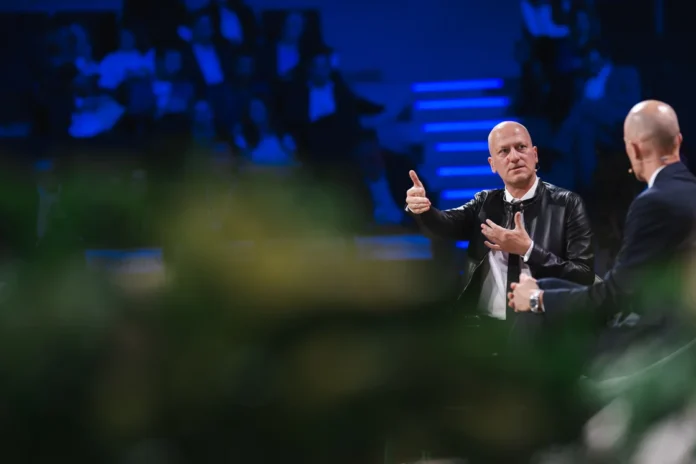 houlaki-PRODEXPOday1-733