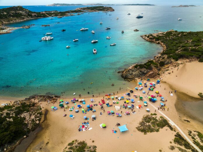 Mykonos,Beautiful,Scenery,On,The,Coast