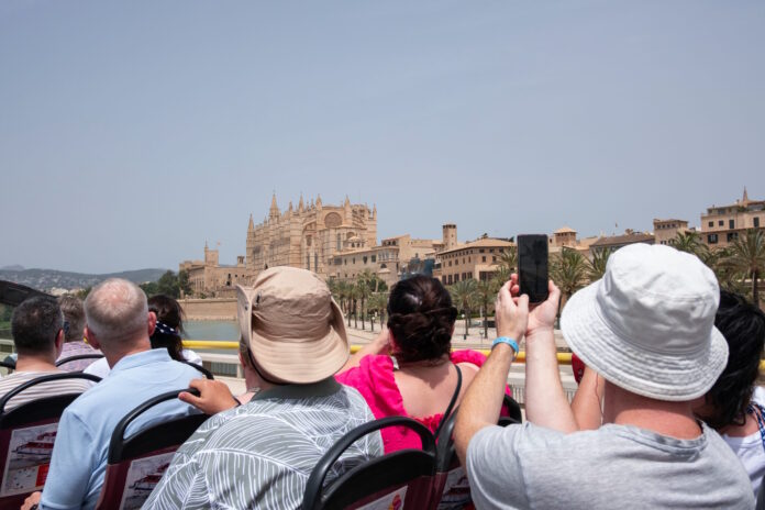 magiorca_shutterstock_2663684849