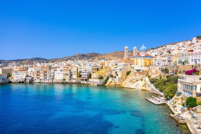 syros_shutterstock_2334712787